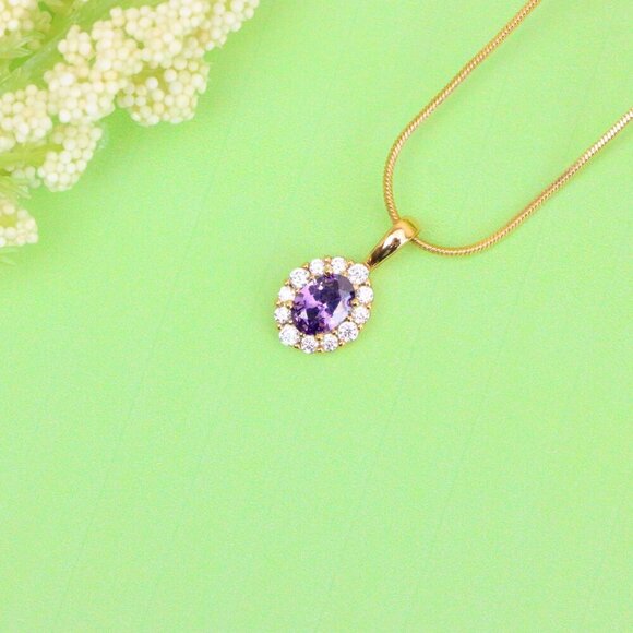 "Purple Oval Pendant with Halo in Gold-Plated Brass – Delicate Glamour, XPPT1816 - Picture 11 of 13